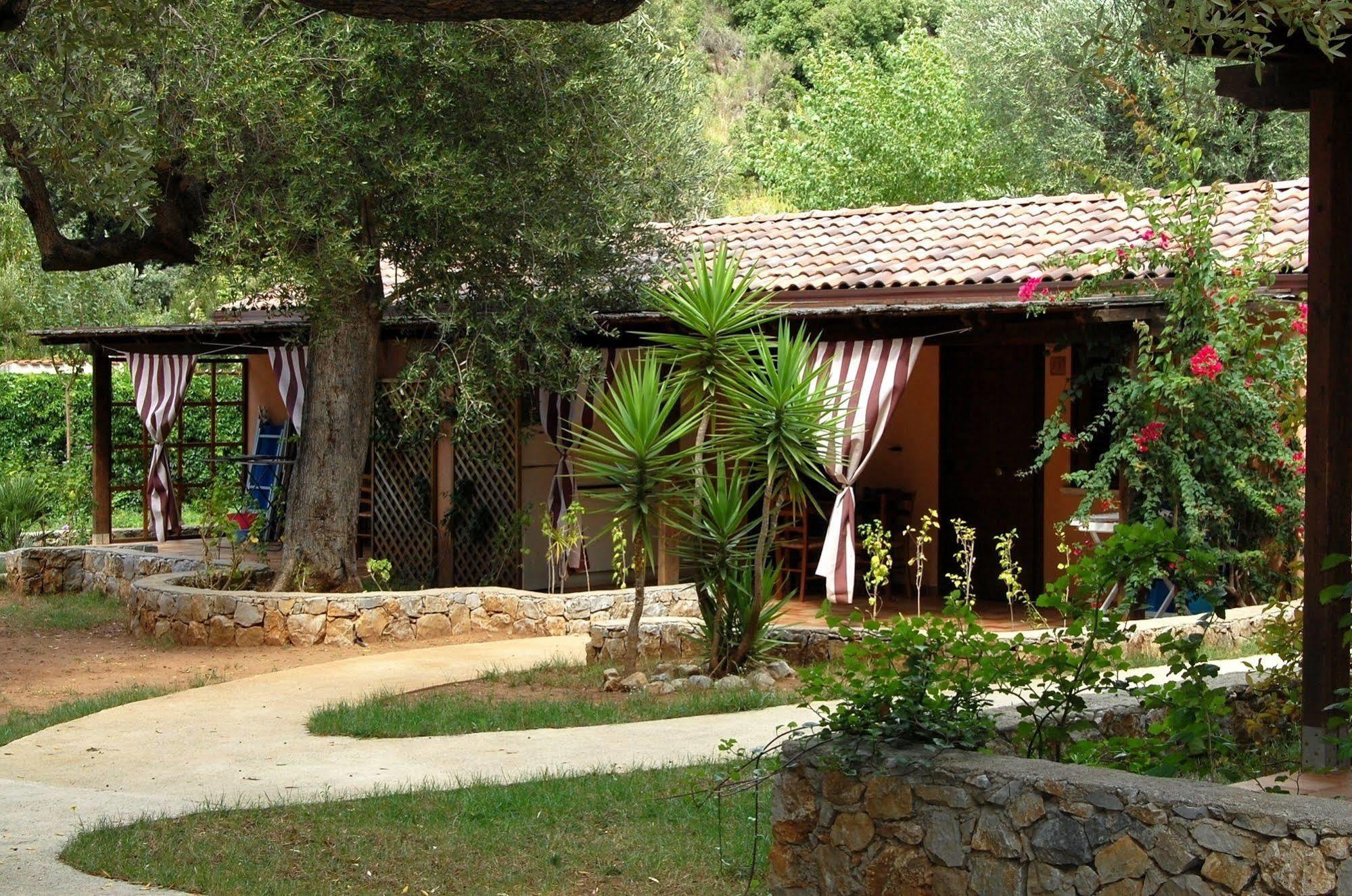 Family Resort Cala Di Luna Marina di Camerota Extérieur photo